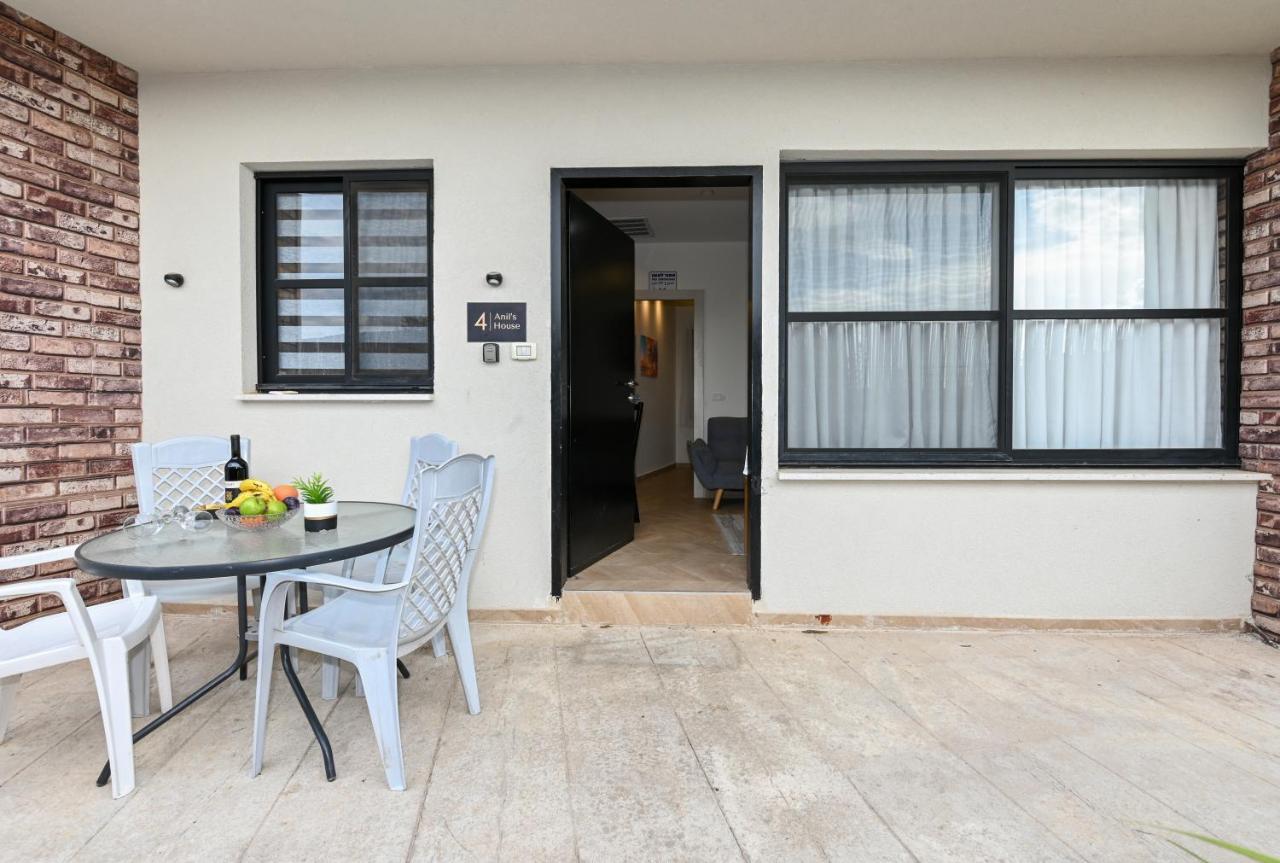 Anil'S House - מתחם צימרים עם בריכה מקורה ומחוממת Zimmer With Heated Swimming Pool Dalijat al-Karmal Kültér fotó