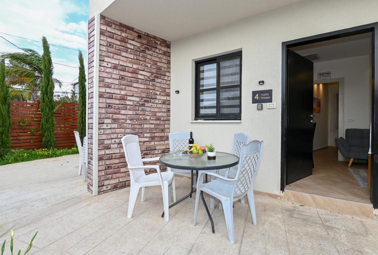 Anil'S House - מתחם צימרים עם בריכה מקורה ומחוממת Zimmer With Heated Swimming Pool Dalijat al-Karmal Kültér fotó